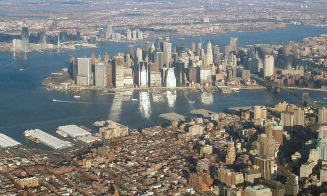 Bajo Manhattan, Nueva York, desde el aire, el 30 de agosto del 2007.