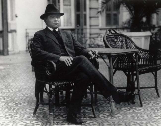 Edgar Lee Masters en Egipto el 18 de marzo de 1921.