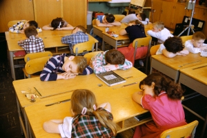 Maestra: Ahora hablemos del último discurso del presidente...ZZZ