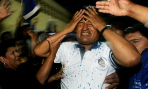 Evo Morales celebrando la victoria.
