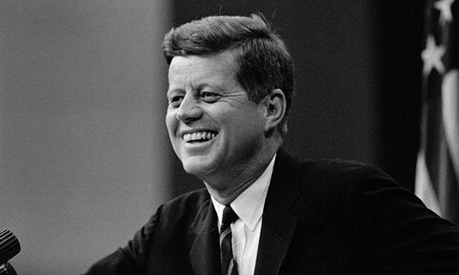 Kennedy en el Departamento de Estado el 3 de abril de 1963.