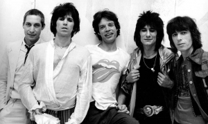 Los Rolling Stones circa 1975: Charlie Watts (batería), Keith Richards (guitarra líder), Mick Jagger (voz), Ronnie Wood (guitarra rítmica), Bill Wyman (bajo).