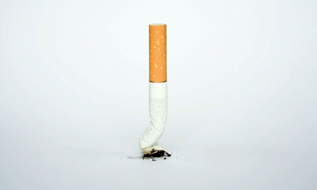 Dejar de fumar es fácil; empezar otra vez más fácil aún