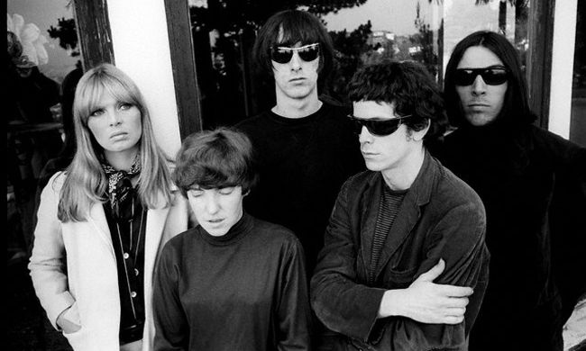 The Velvet Underground 1965. I-D: Nico, Maureen Tucker, Sterling Morrison, Lou Reed y John Cale.